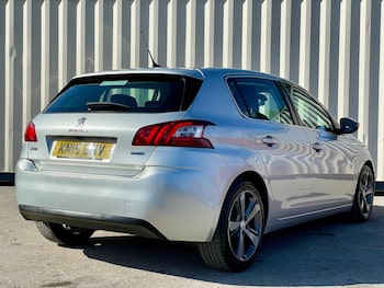 Used Peugeot 308 2015 for sale - 76123070: Photo