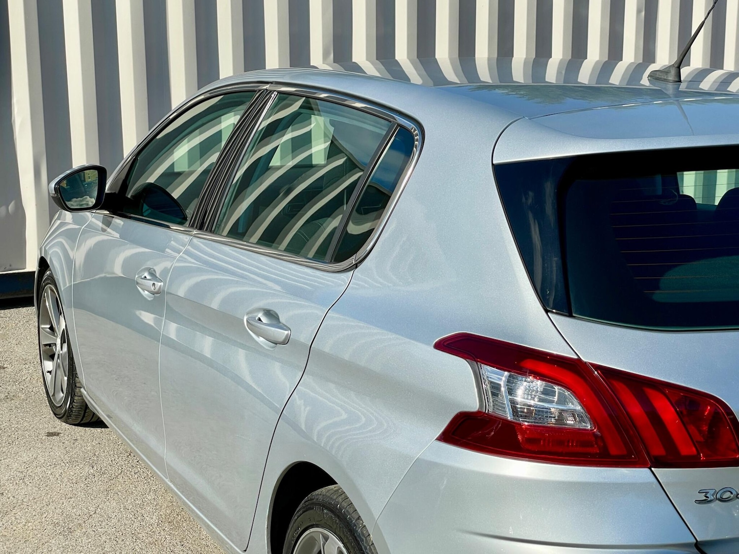 Used Peugeot 308 2015 for sale - 76123070: Photo 5