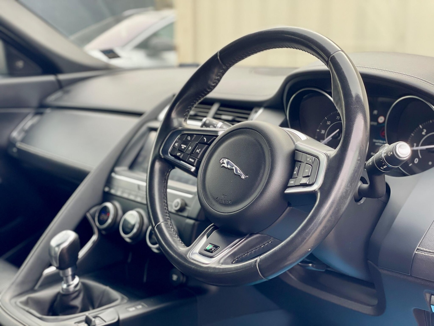 Used Jaguar E-Pace 2019 for sale - 78128215: Photo 39