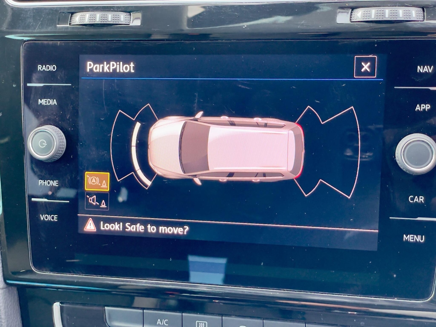 Used Volkswagen Golf 2018 for sale - 77559233: Photo 11