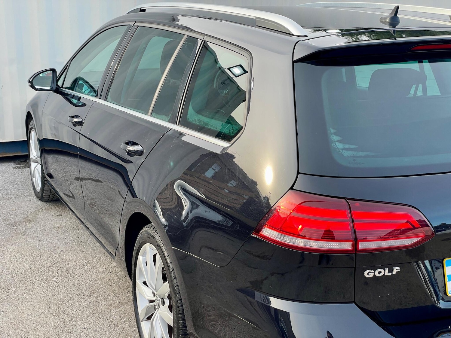 Used Volkswagen Golf 2018 for sale - 77559233: Photo 14