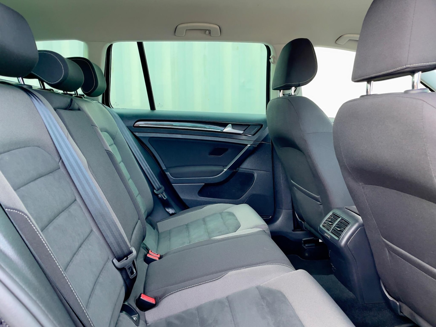 Used Volkswagen Golf 2018 for sale - 77559233: Photo 39