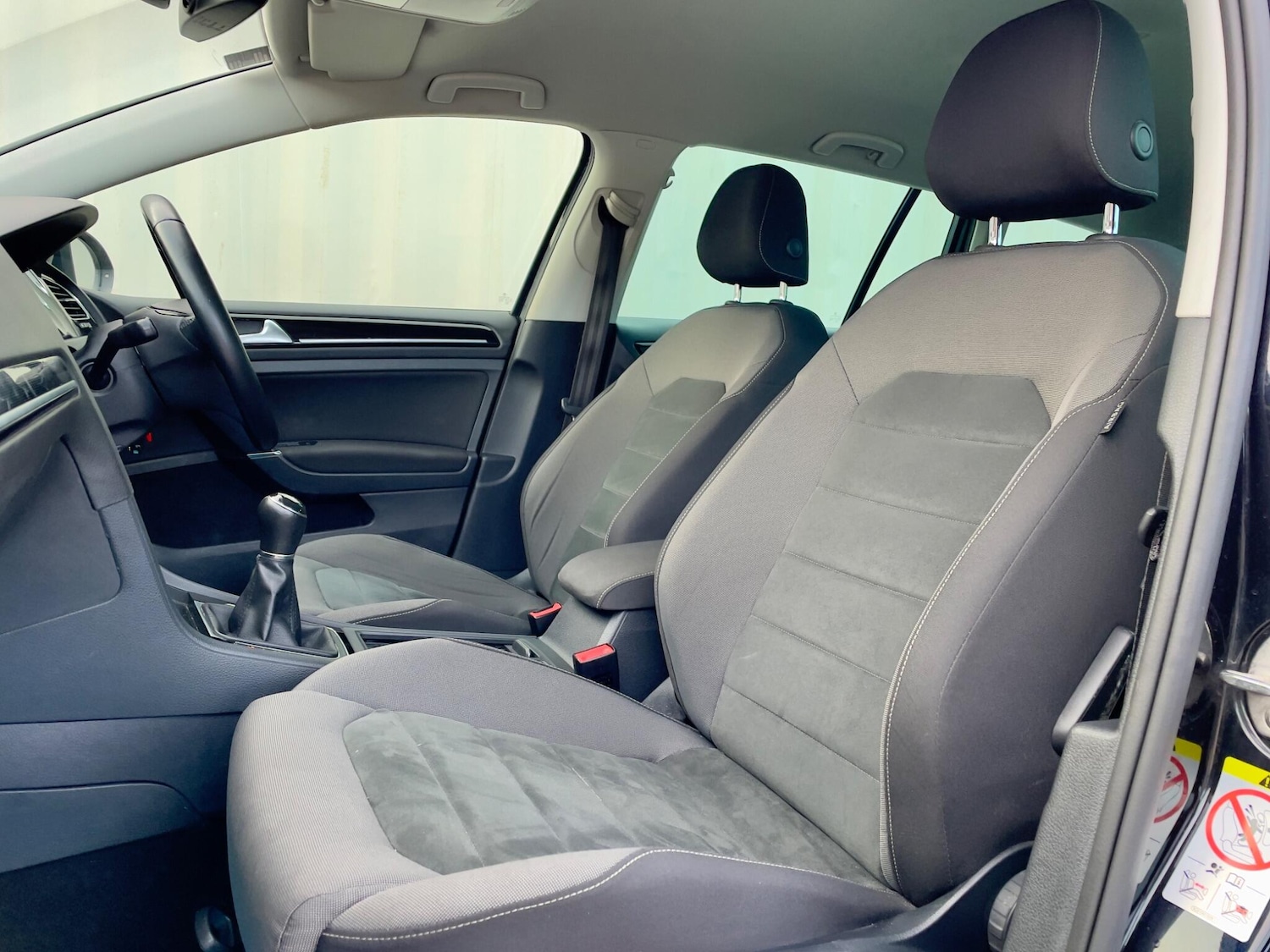 Used Volkswagen Golf 2018 for sale - 77559233: Photo 47