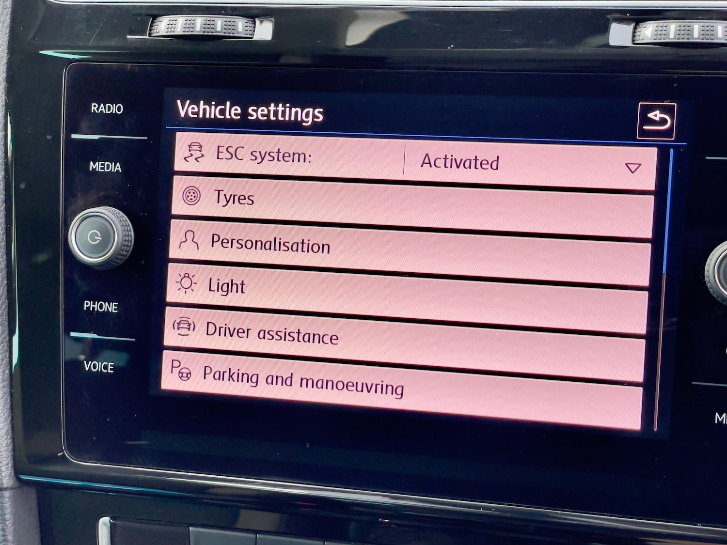 Used Volkswagen Golf 2018 for sale - 77559233: Photo 57