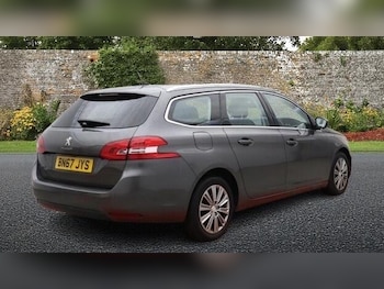 Used Peugeot 308 2017 for sale - 78923041: Photo