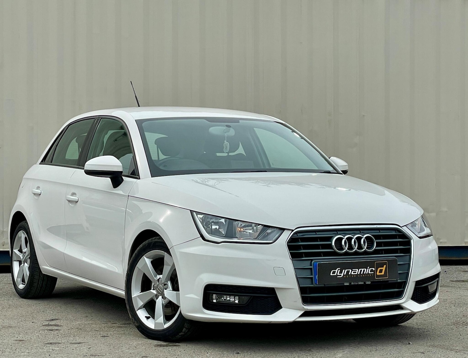 Used Audi A1 for sale - 78100441: Photo 2