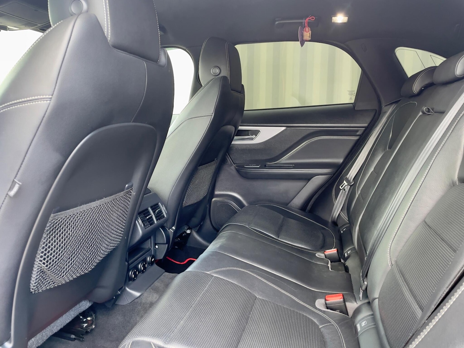 Used Jaguar F-Pace 2017 for sale - 76059322: Photo 39