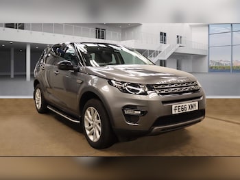 Used Land Rover Discovery Sport 2016 for sale - 75492451: Photo