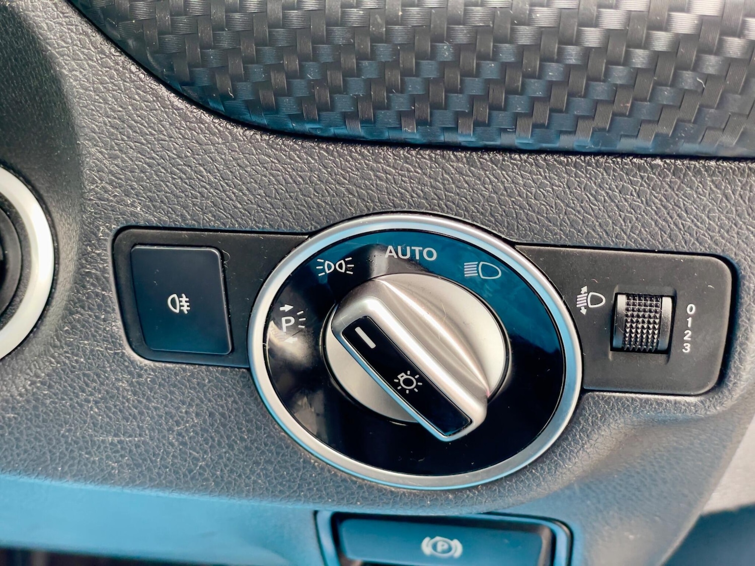 Used Mercedes-Benz A-Class 2018 for sale - 76349323: Photo 30