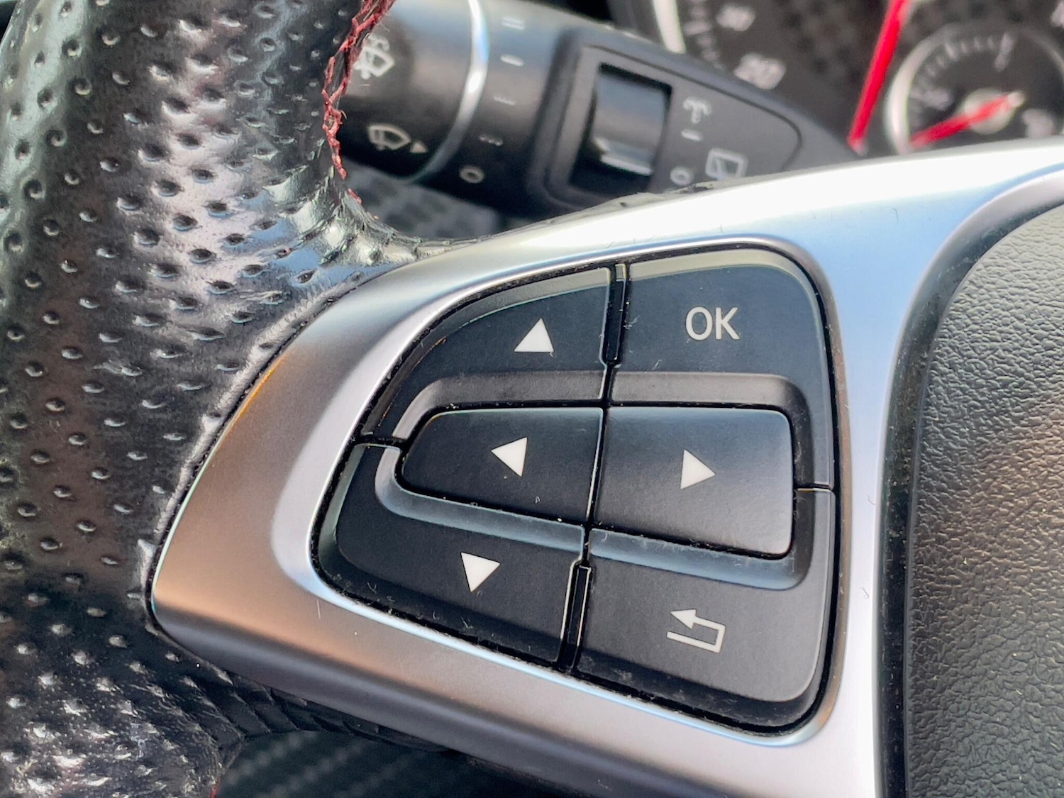Used Mercedes-Benz A-Class 2018 for sale - 76349323: Photo 43