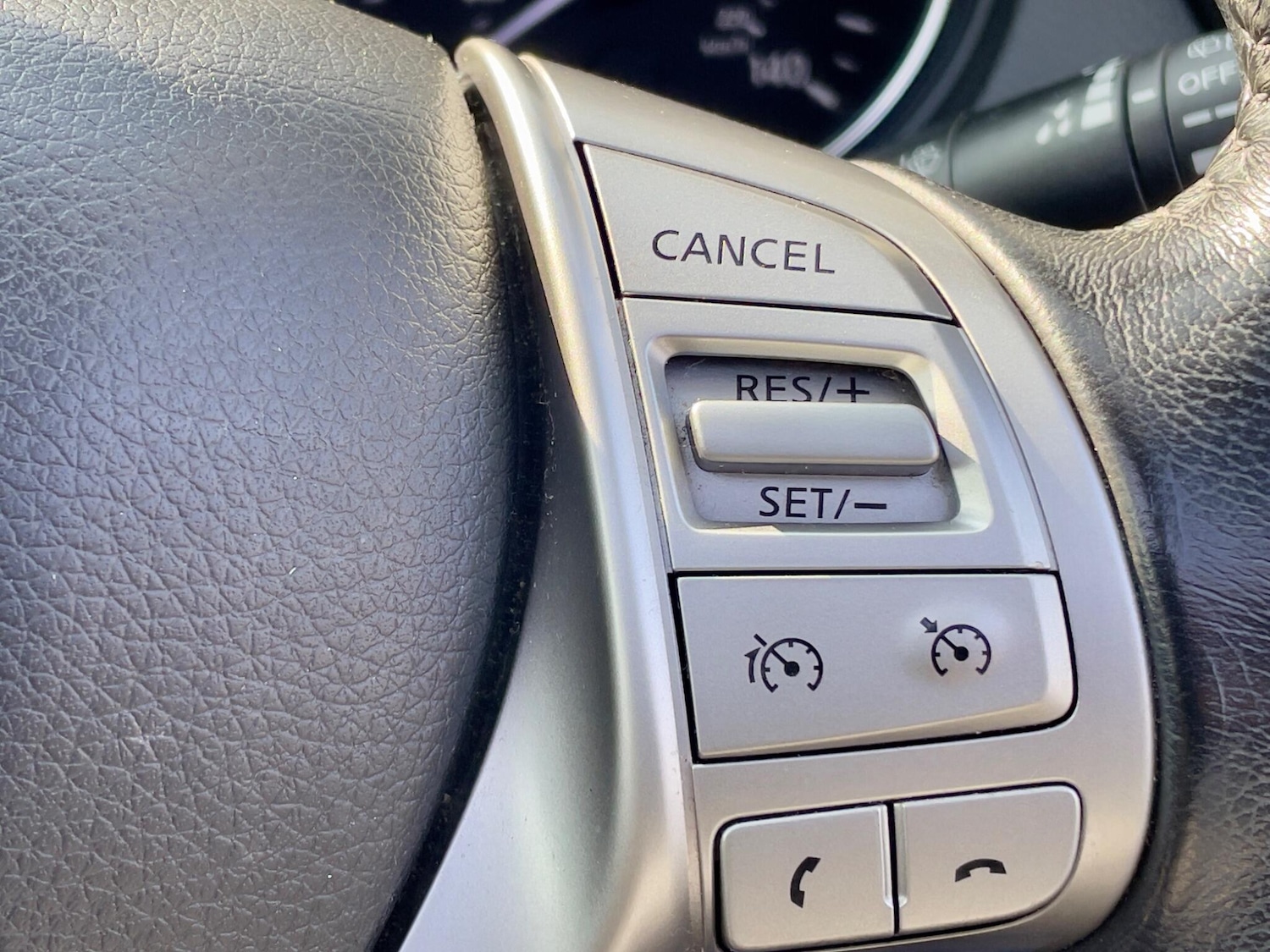 Used Nissan X-Trail for sale - 77993709: Photo 53