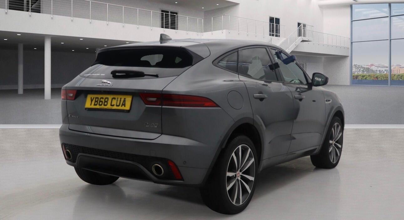 Used Jaguar E-Pace 2018 for sale - 77050187: Photo 4