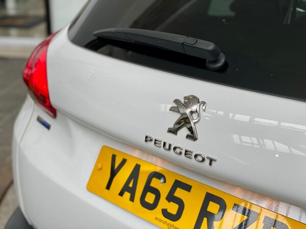 Used Peugeot 2008 2016 for sale - 74945799: Photo 22