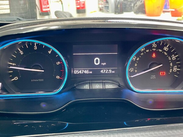 Used Peugeot 2008 2016 for sale - 74945799: Photo 34