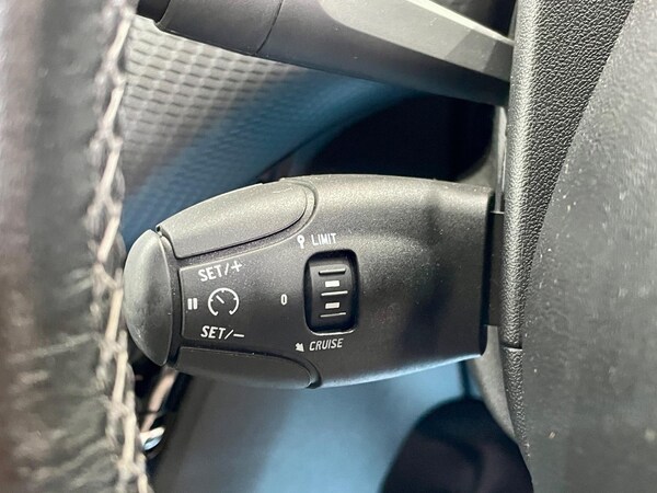 Used Peugeot 2008 2016 for sale - 74945799: Photo 46