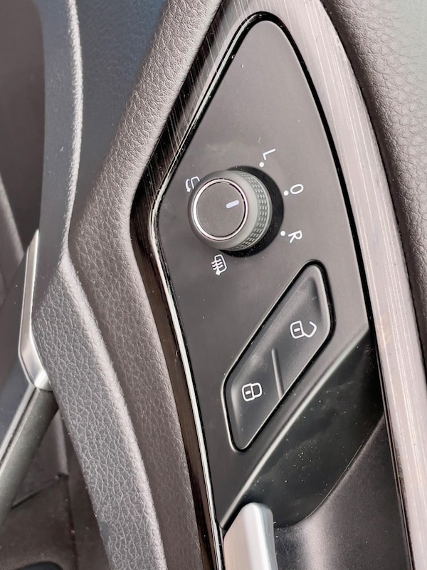 Used Volkswagen Golf 2019 for sale - 76246596: Photo 32