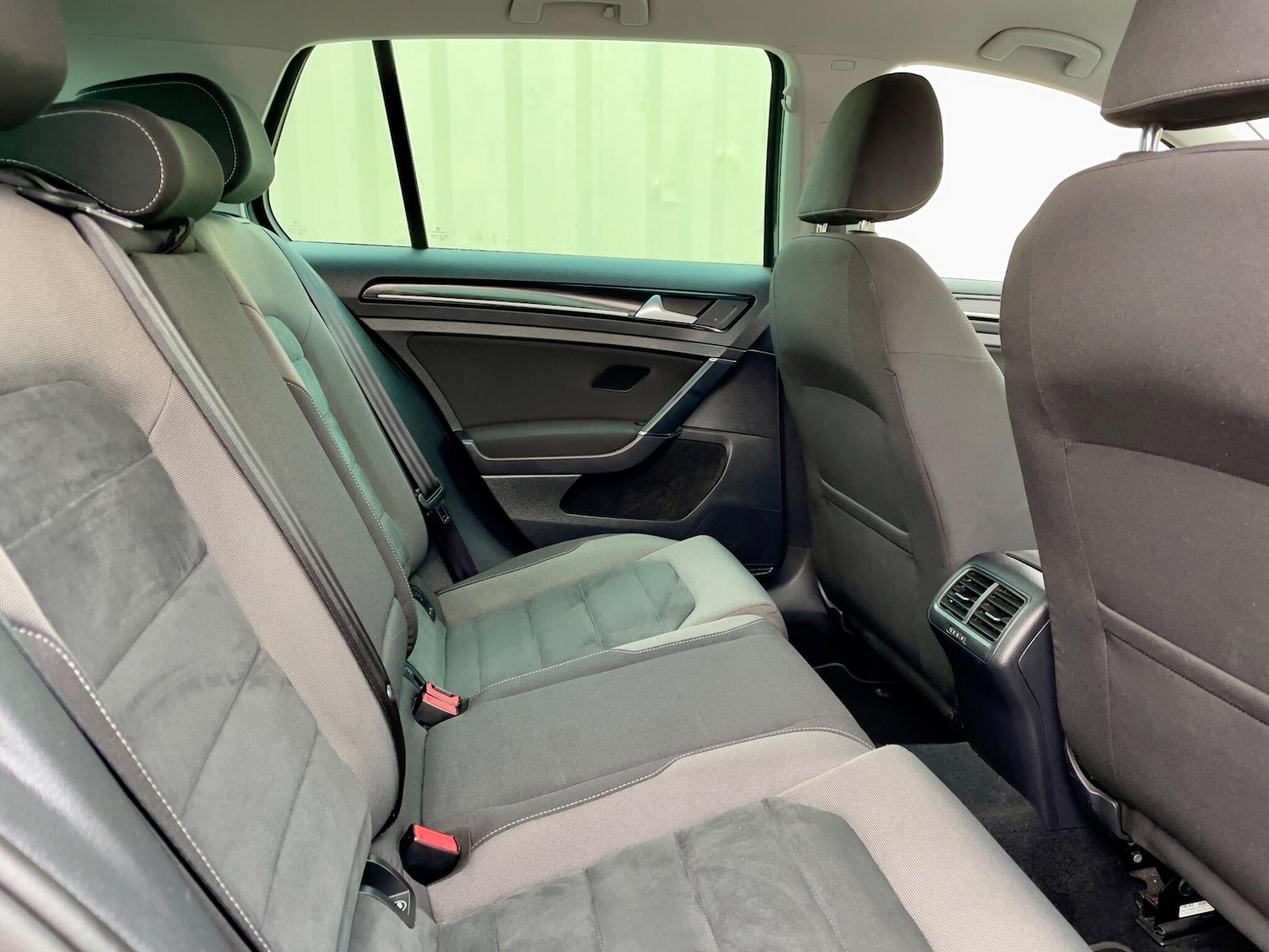 Used Volkswagen Golf 2019 for sale - 76246596: Photo 36