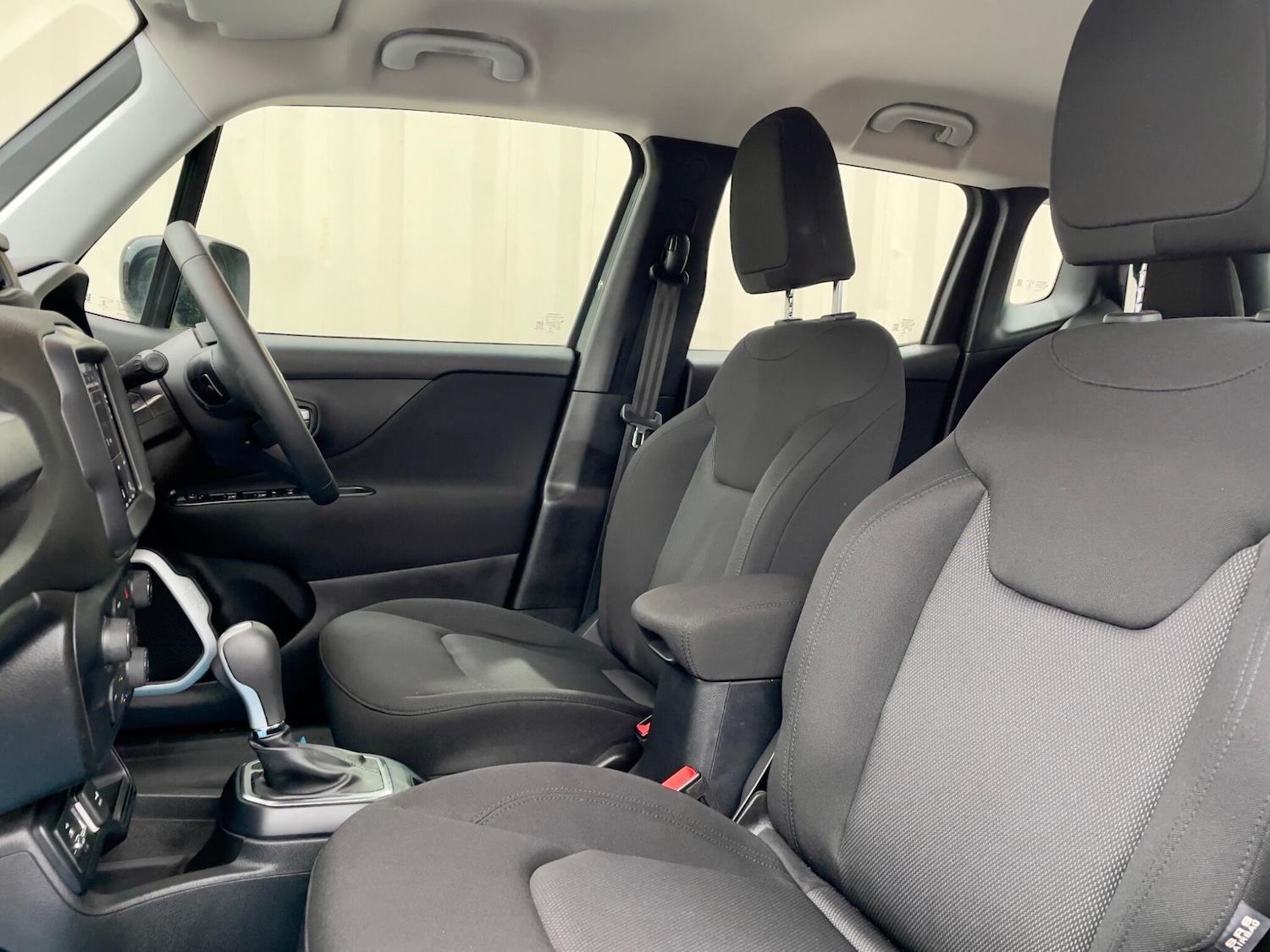 Used Jeep Renegade 2020 for sale - 77331531: Photo 42