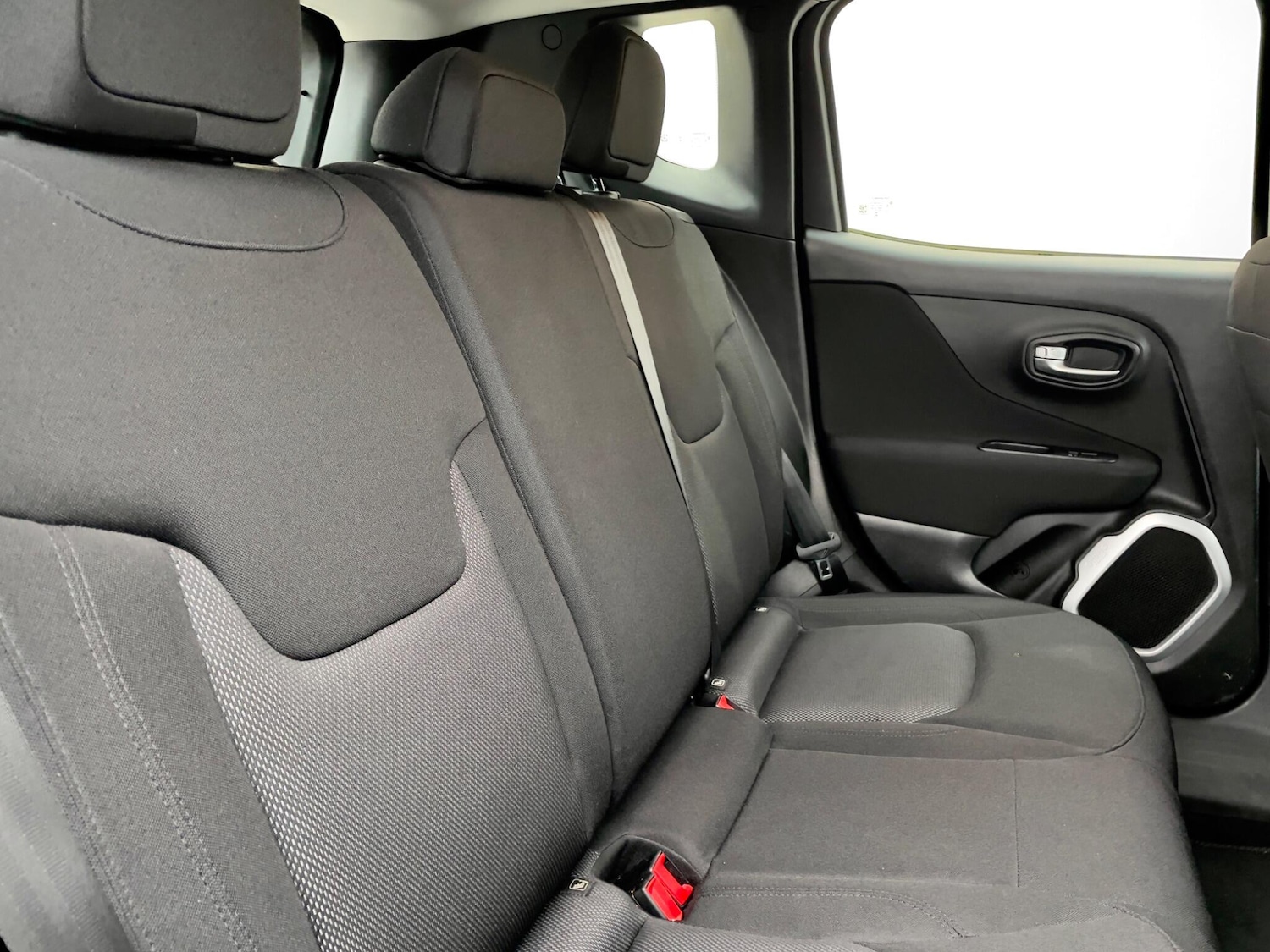 Used Jeep Renegade 2020 for sale - 77331531: Photo 8