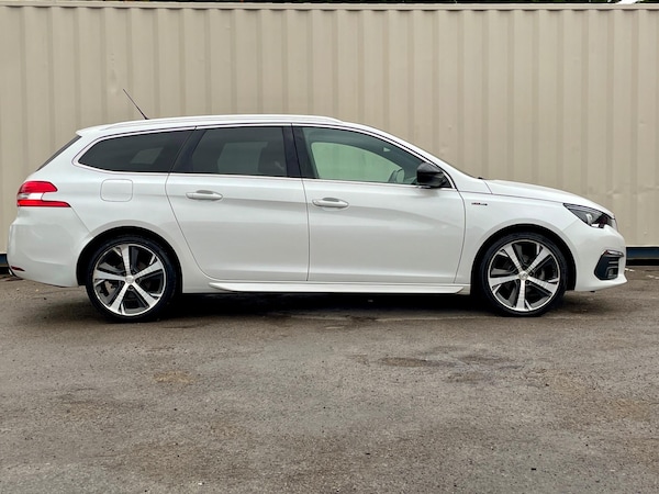 Used Peugeot 308 SW 2018 for sale - 76270984: Photo 18