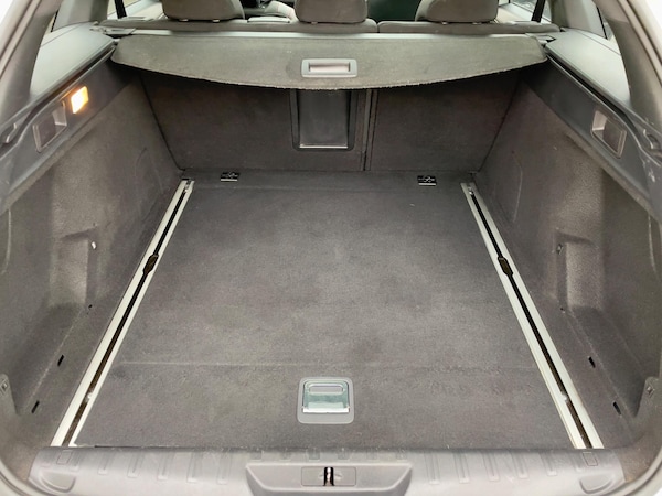 Used Peugeot 308 SW 2018 for sale - 76270984: Photo 37