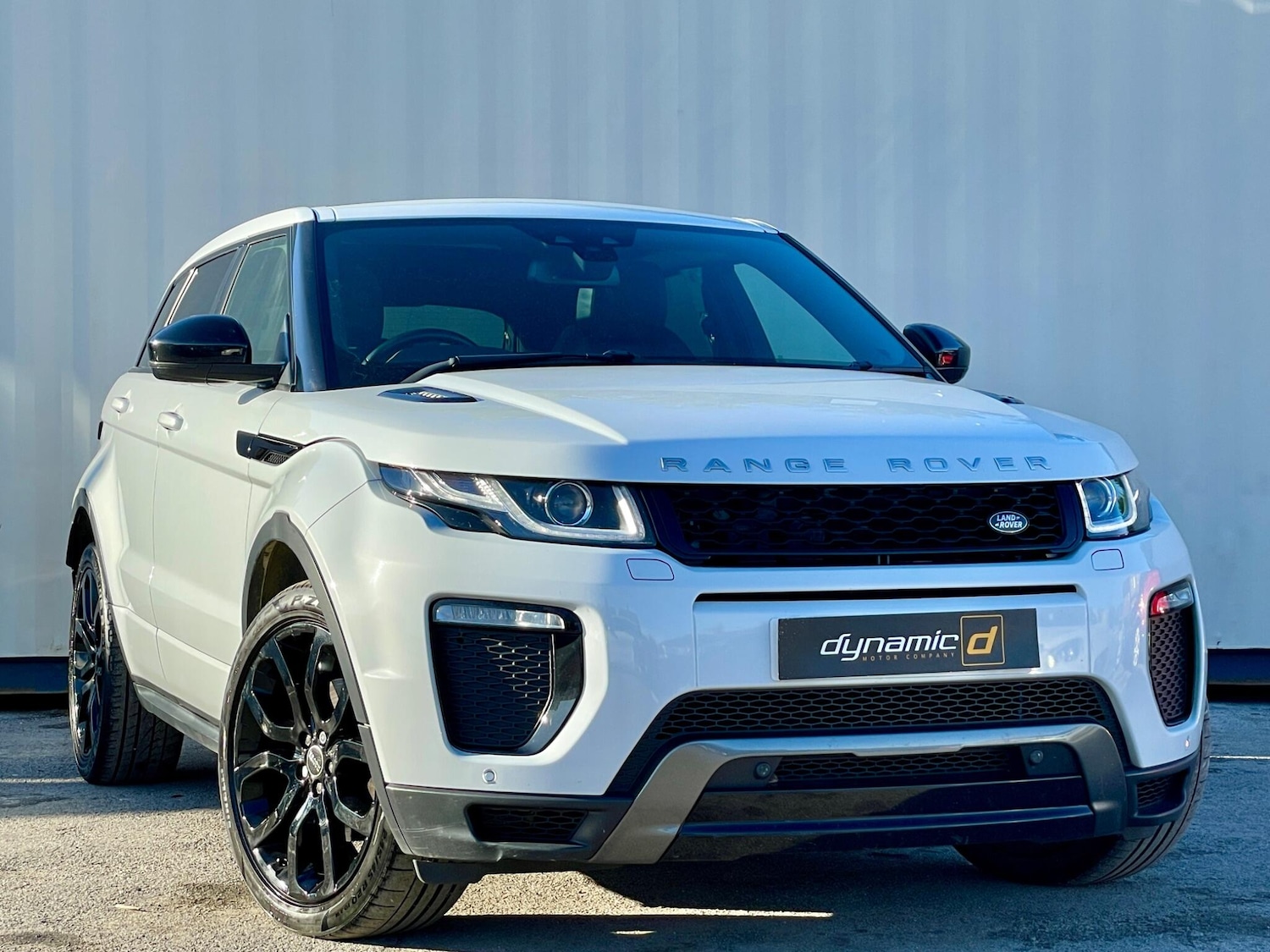 Used Land Rover Range Rover Evoque 2017 for sale - 76645236: Photo 2