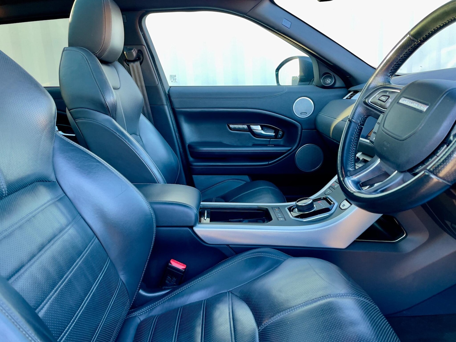 Used Land Rover Range Rover Evoque 2017 for sale - 76645236: Photo 32