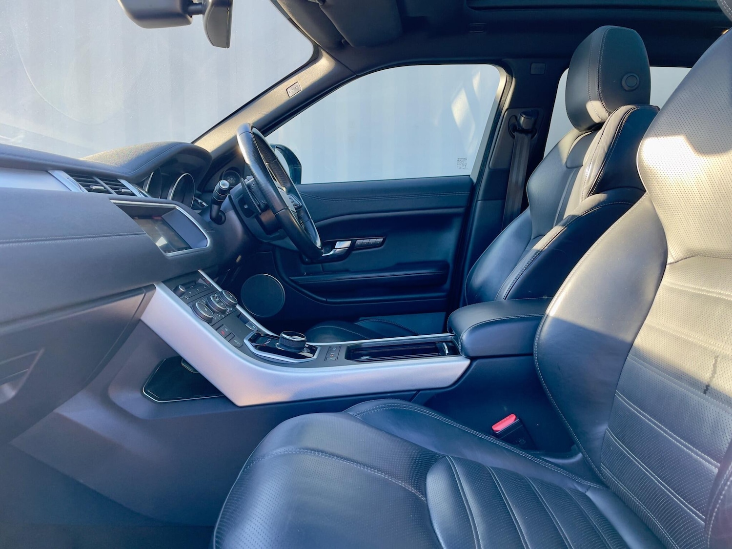 Used Land Rover Range Rover Evoque 2017 for sale - 76645236: Photo 40