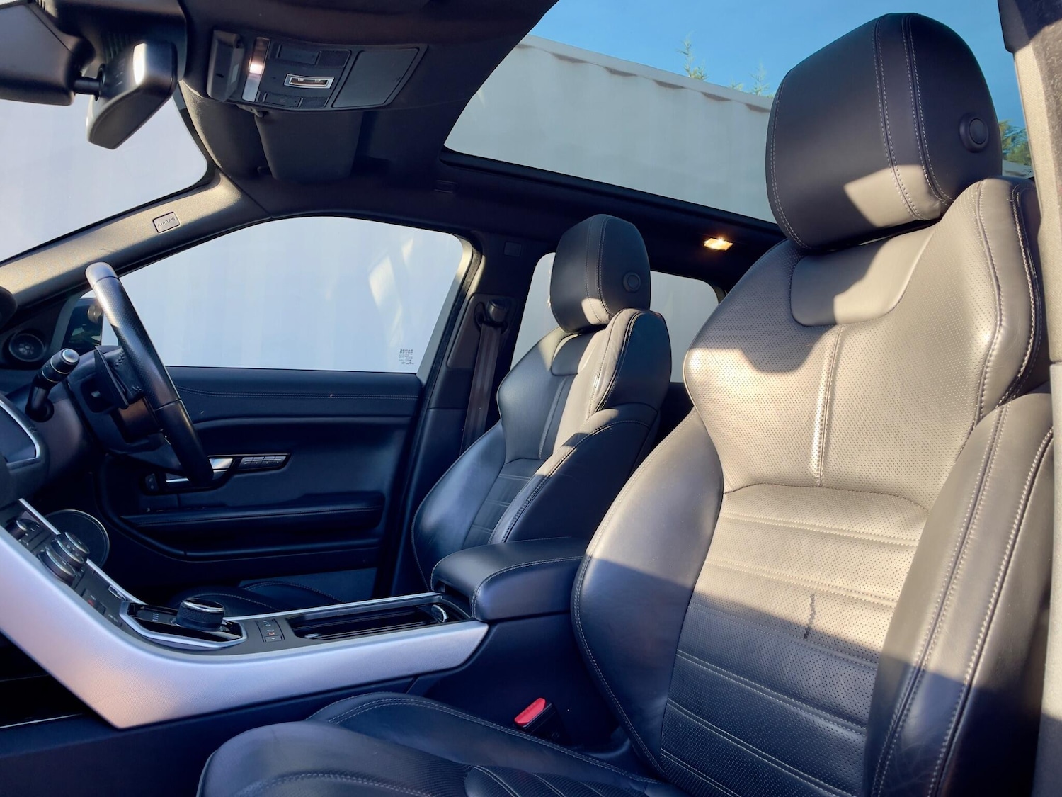 Used Land Rover Range Rover Evoque 2017 for sale - 76645236: Photo 41