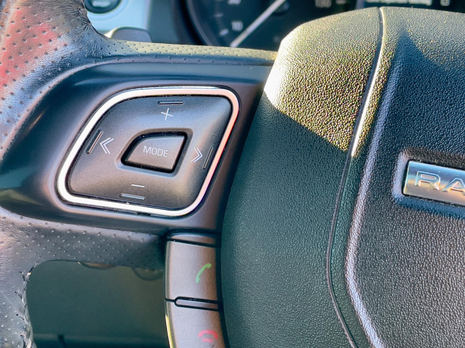 Used Land Rover Range Rover Evoque 2017 for sale - 76645236: Photo 43