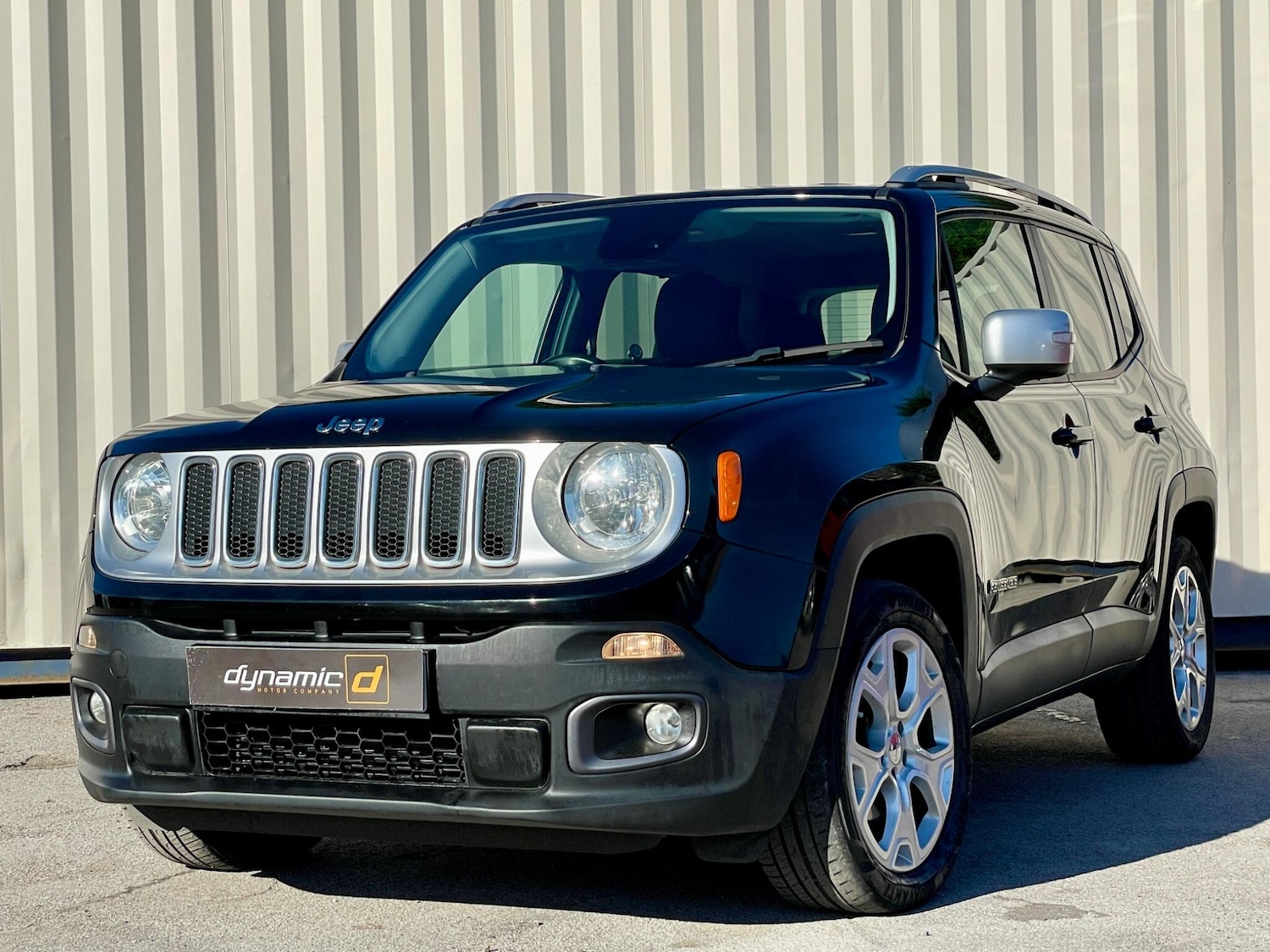 Used Jeep Renegade 2015 for sale - 76043146: Photo 1