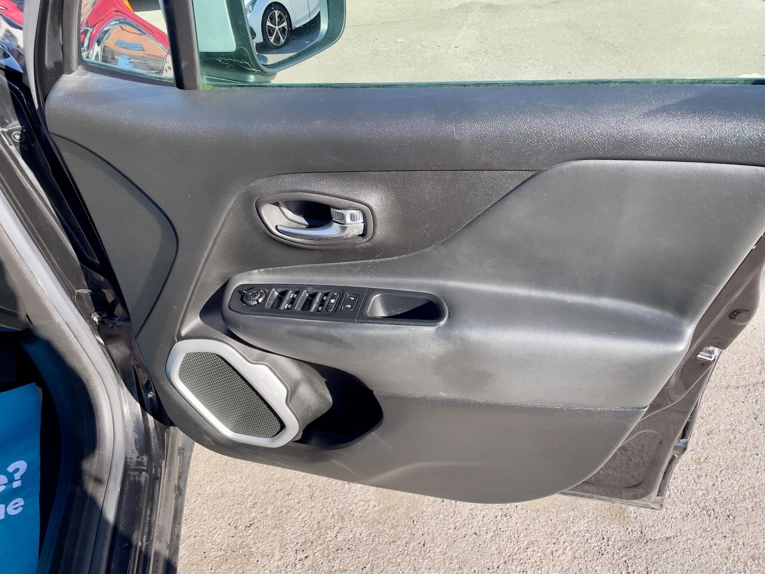 Used Jeep Renegade 2015 for sale - 76043146: Photo 30