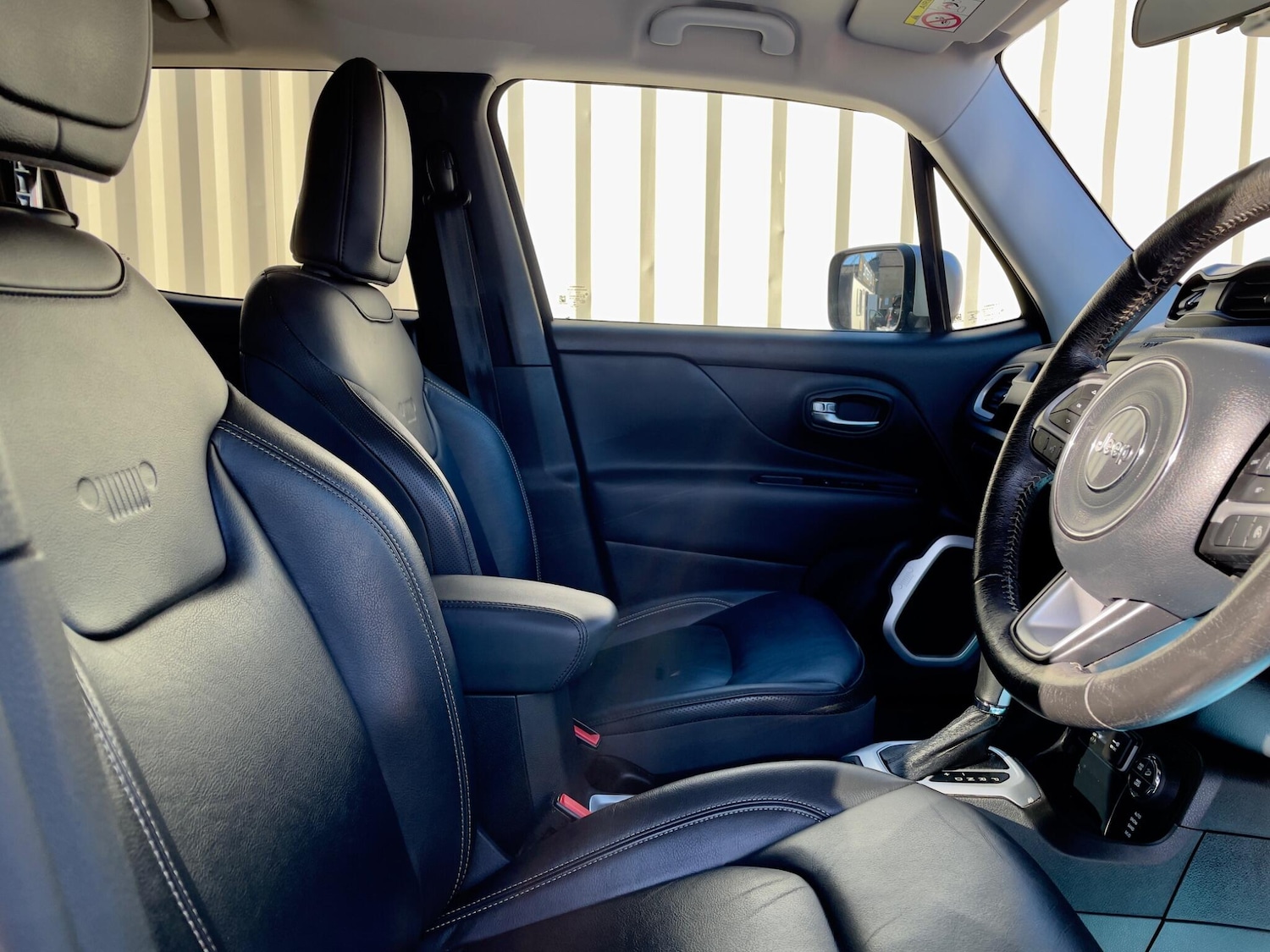 Used Jeep Renegade 2015 for sale - 76043146: Photo 33