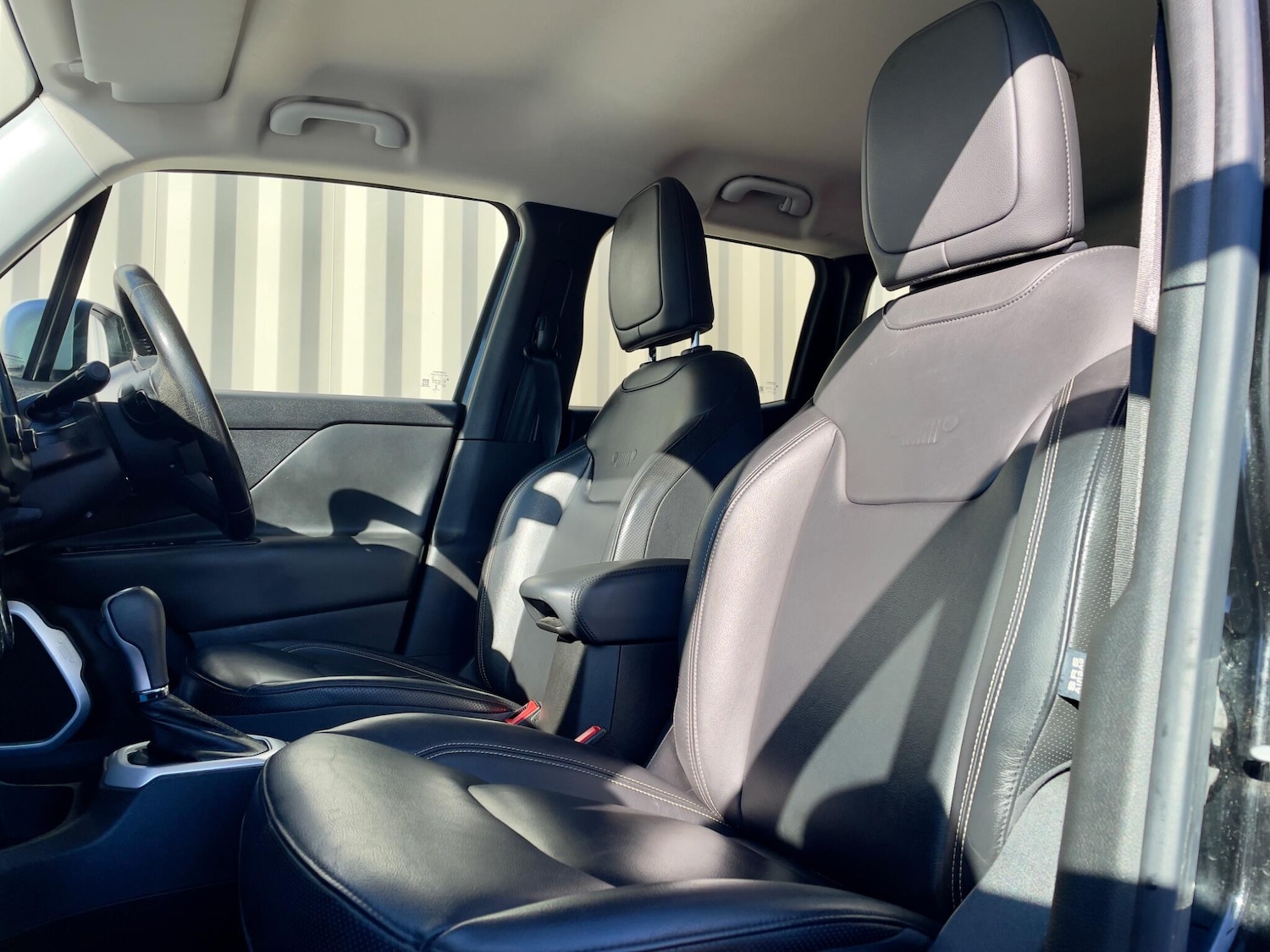 Used Jeep Renegade 2015 for sale - 76043146: Photo 42