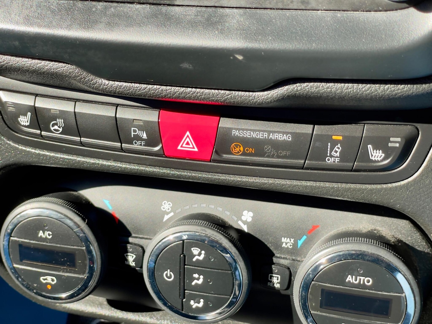 Used Jeep Renegade 2015 for sale - 76043146: Photo 48