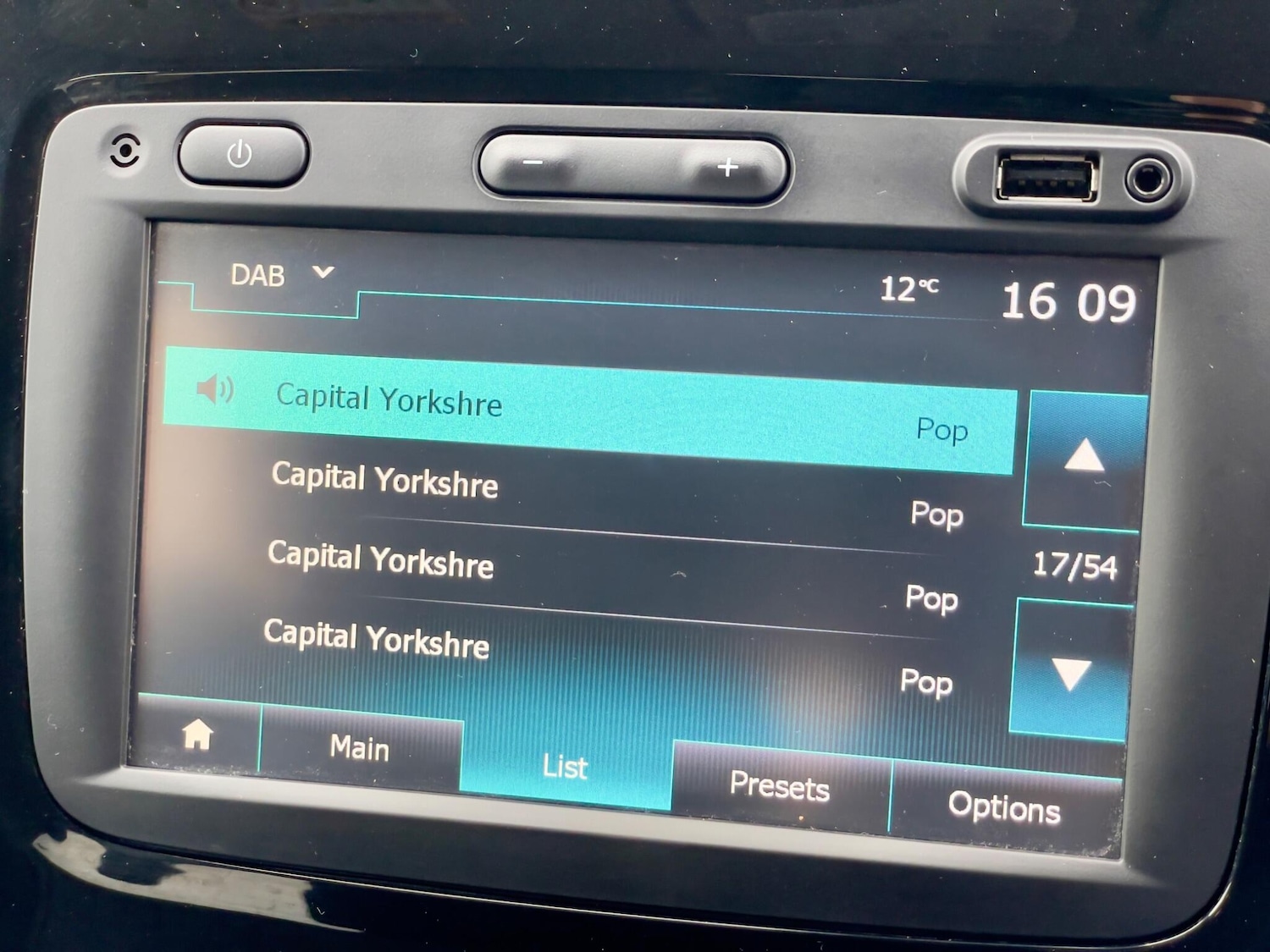 Used Renault Captur 2016 for sale - 76247716: Photo 11