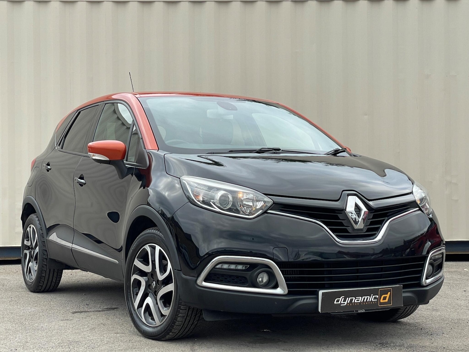 Used Renault Captur 2016 for sale - 76247716: Photo 2
