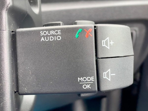 Used Renault Captur 2016 for sale - 76247716: Photo 47