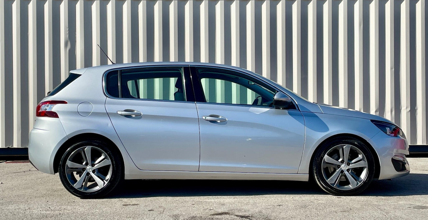 Used Peugeot 308 2015 for sale - 76997865: Photo 18