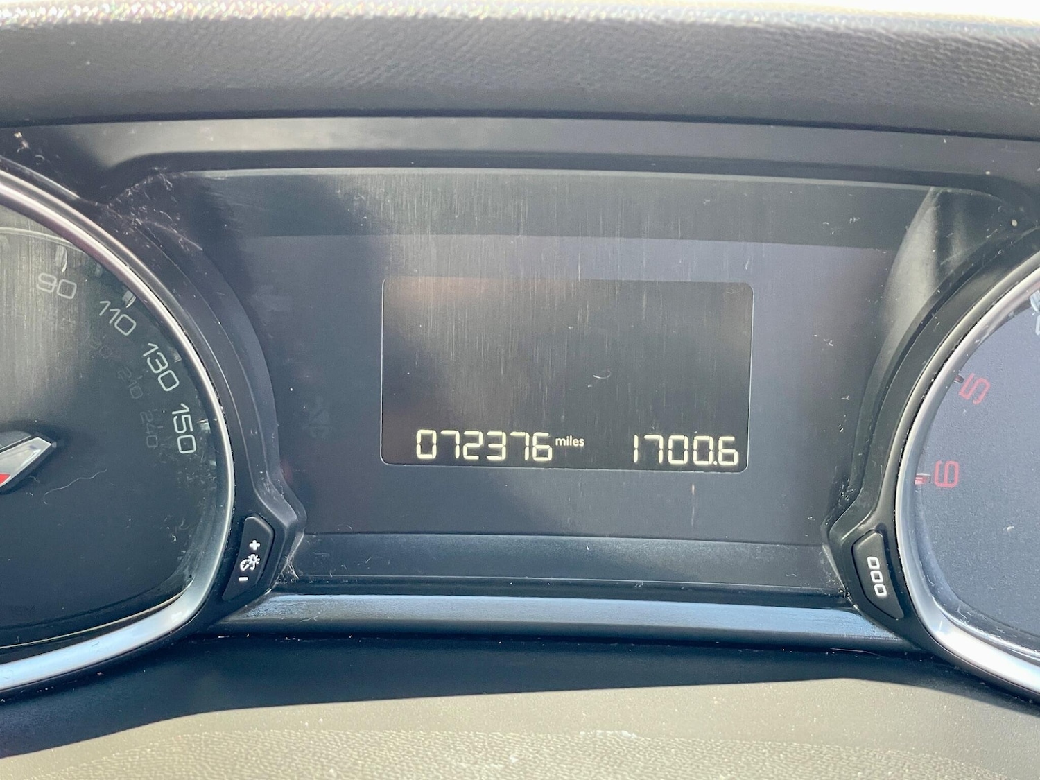 Used Peugeot 308 2015 for sale - 76997865: Photo 32