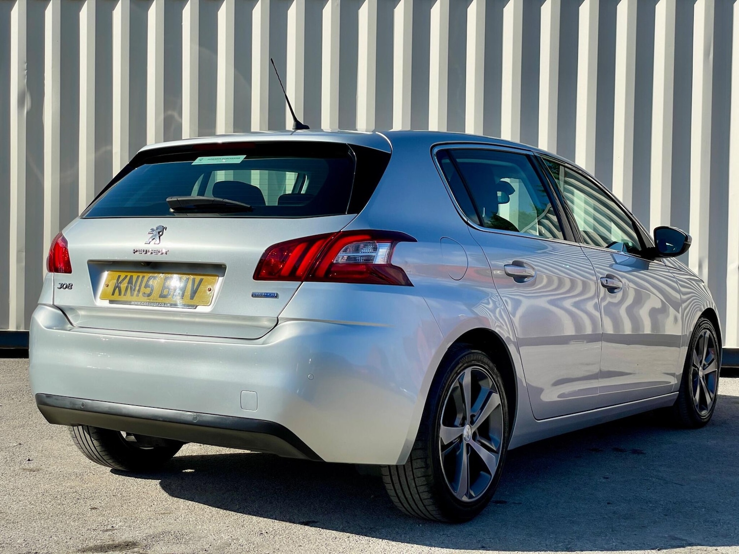 Used Peugeot 308 2015 for sale - 76997865: Photo 4