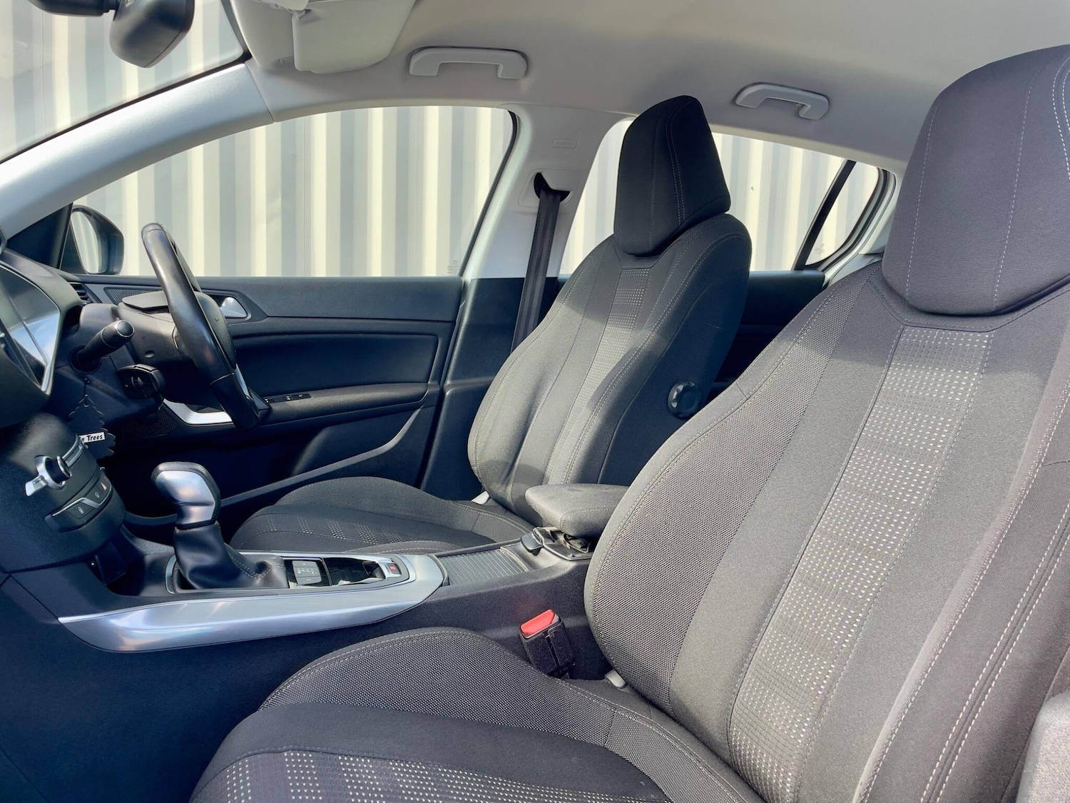 Used Peugeot 308 2015 for sale - 76997865: Photo 43