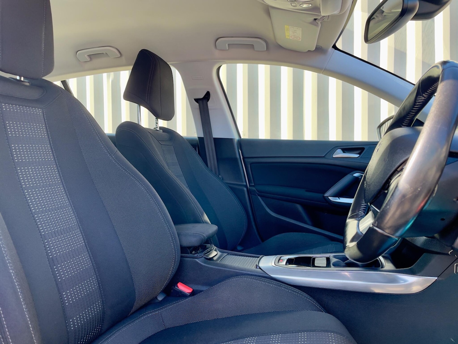 Used Peugeot 308 2015 for sale - 76997865: Photo 7