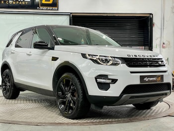 Used Land Rover Discovery Sport 2017 for sale - 79348837: Photo