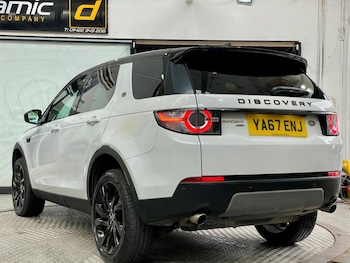 Used Land Rover Discovery Sport 2017 for sale - 79348837: Photo