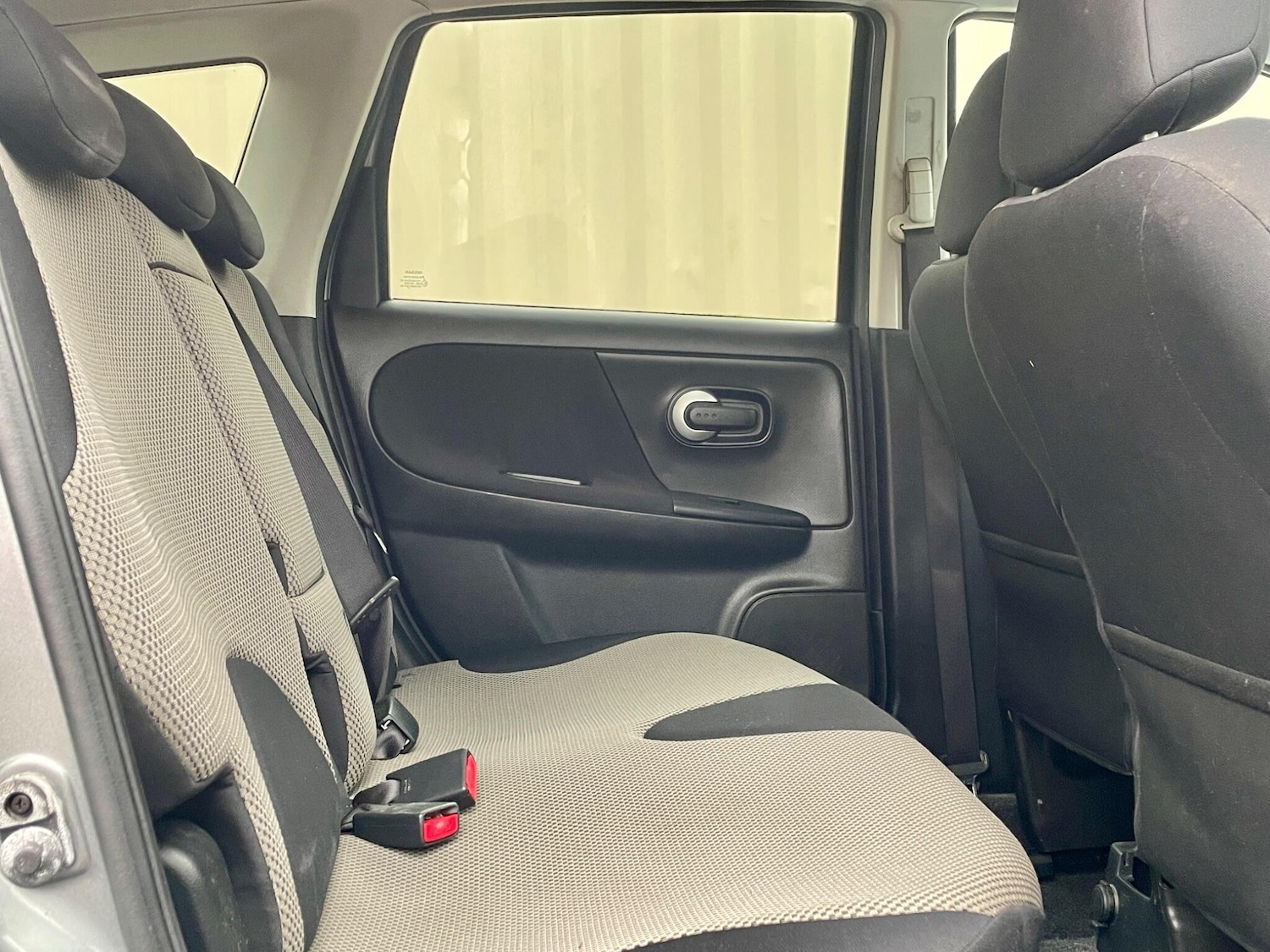 Used Nissan Note 2011 for sale - 76538760: Photo 8