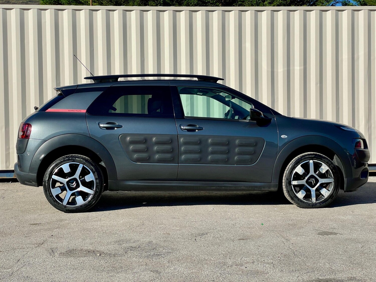 Used Citroen C4 Cactus 2017 for sale - 76042555: Photo 18