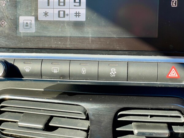 Used Citroen C4 Cactus 2017 for sale - 76042555: Photo 54