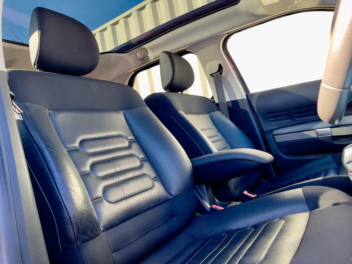 Used Citroen C4 Cactus 2017 for sale - 76042555: Photo 7