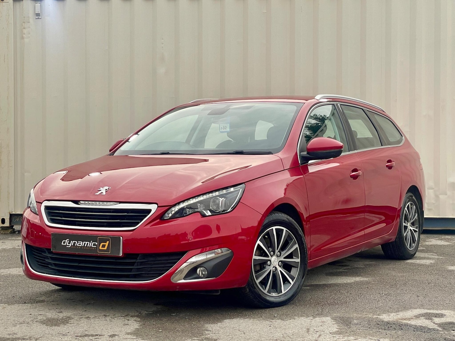 Used Peugeot 308 2015 for sale - 76512170: Photo 1